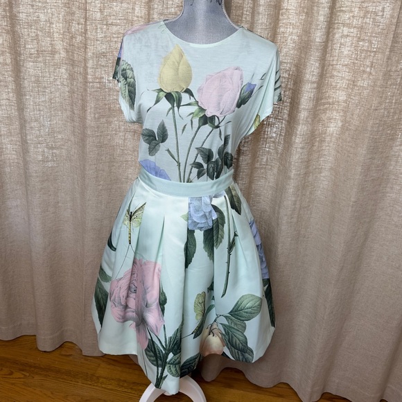 Ted Baker Floral Tee + Skirt Set, tee sz. 1, small skirt sz. 2, medium - Picture 5 of 14